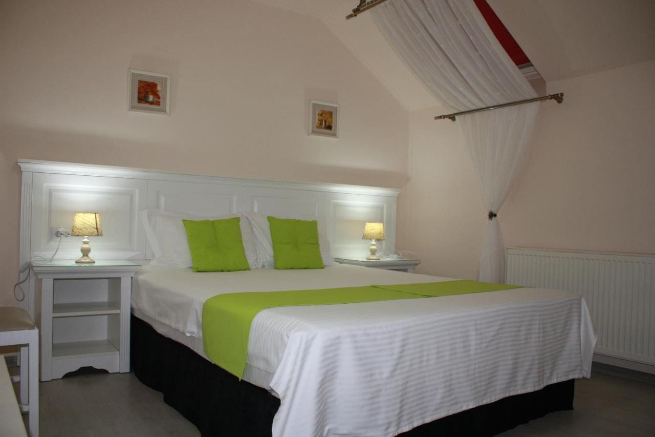 Silva House Hotel Deva Eksteriør billede