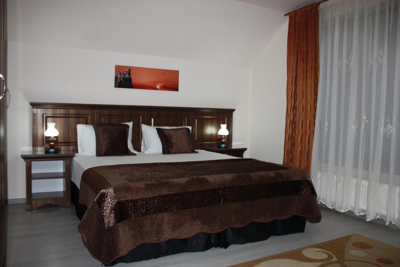 Silva House Hotel Deva Eksteriør billede
