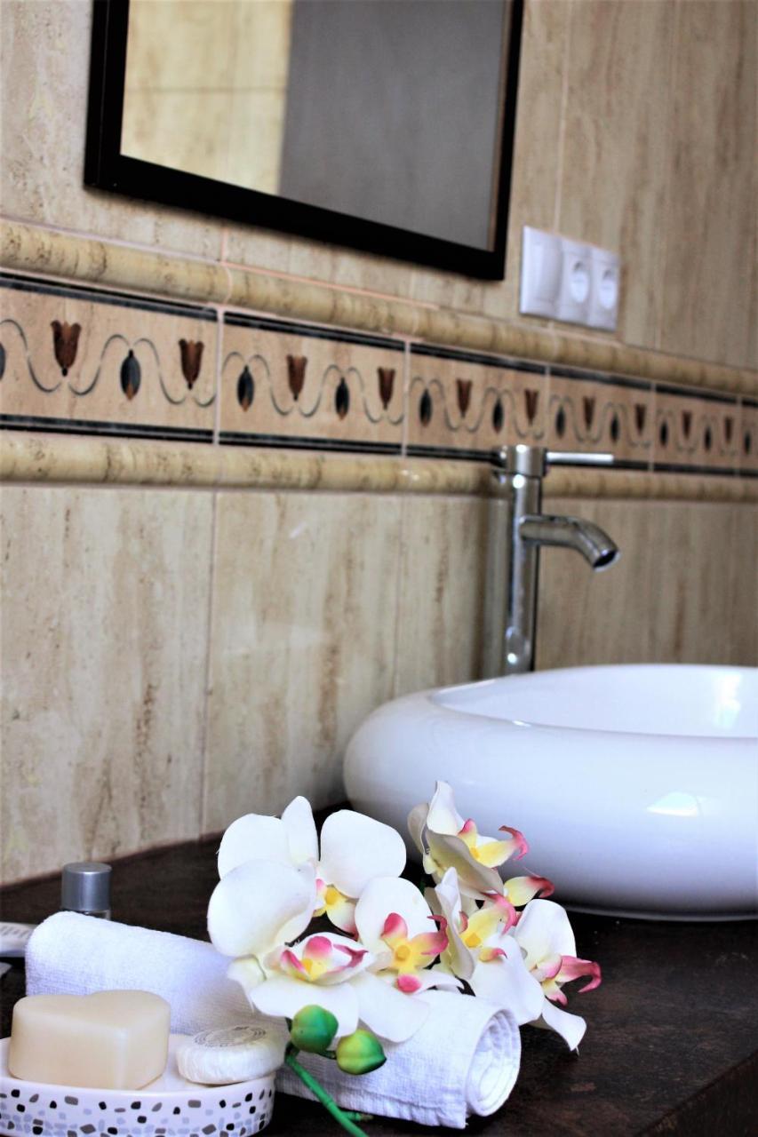 Silva House Hotel Deva Eksteriør billede