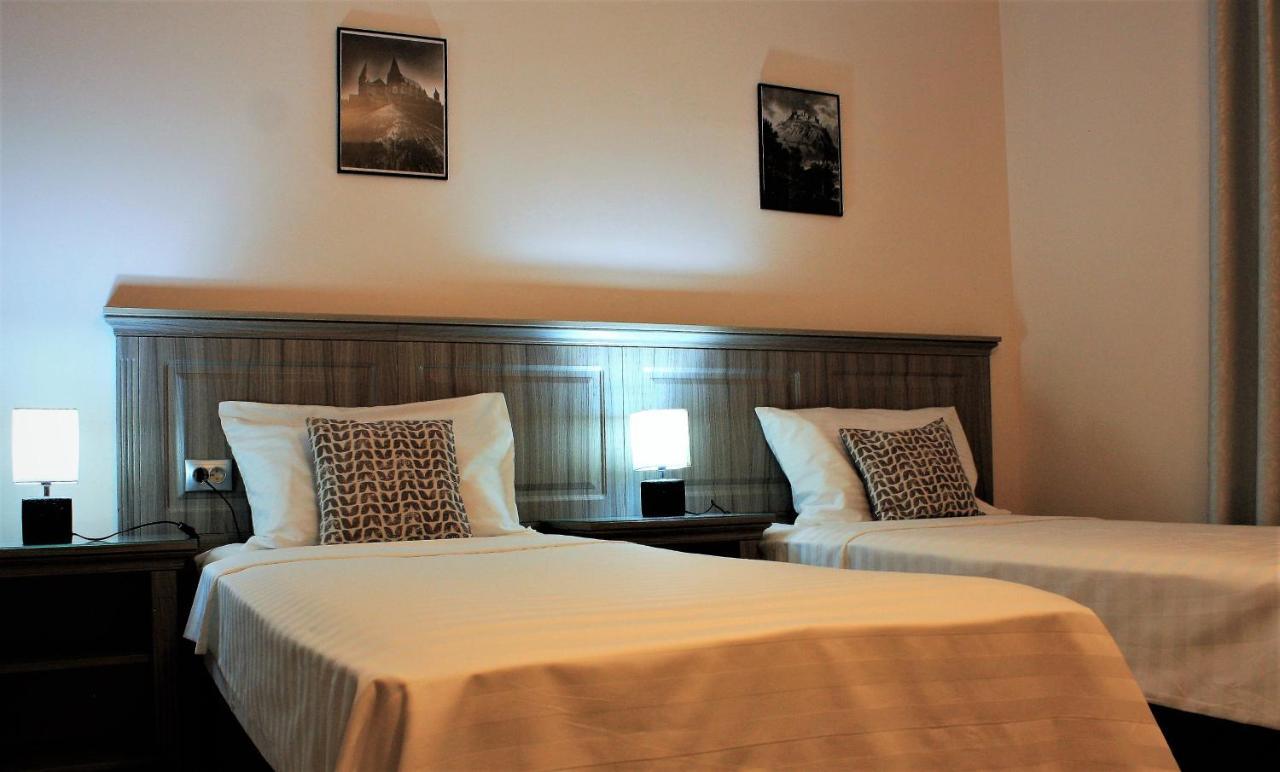 Silva House Hotel Deva Eksteriør billede